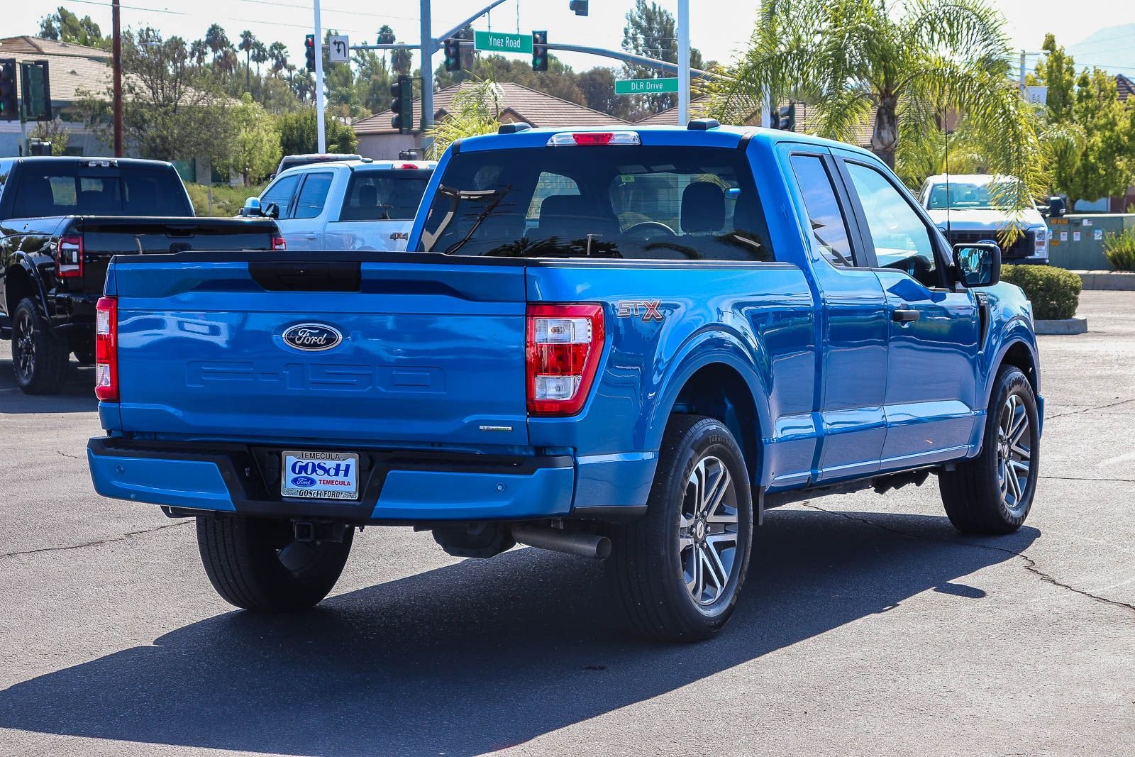 Certified Used 2021 Blue Metallic Ford XL image 4