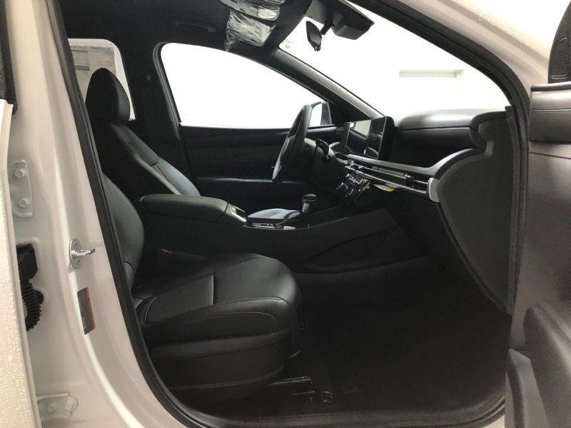 New 2026 White Hyundai SEL AWD image 12
