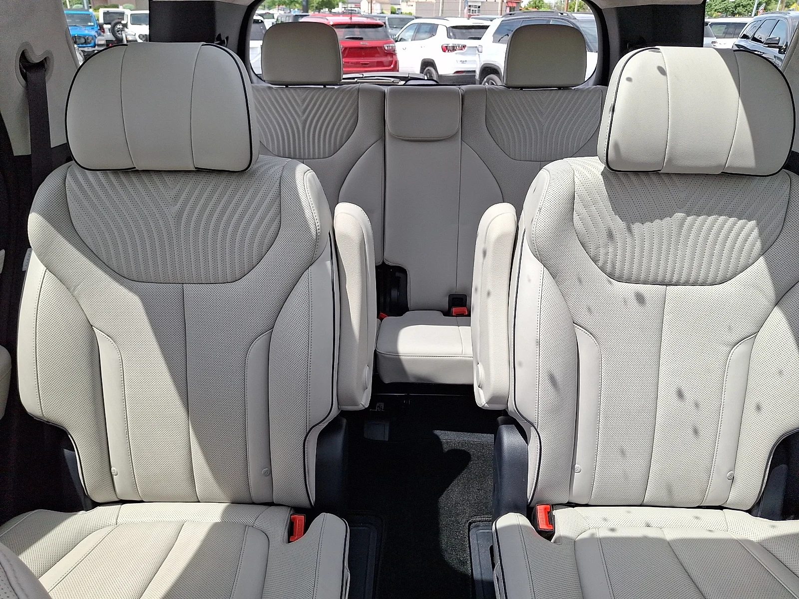 Used 2024 Black Hyundai Calligraphy image 20