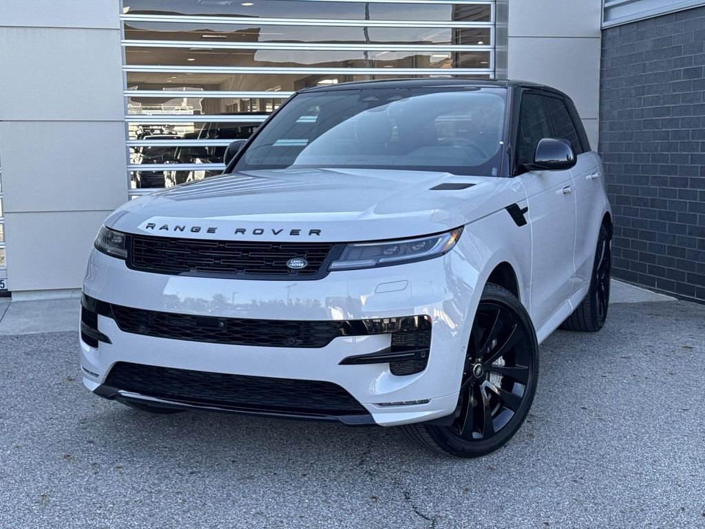 Used 2025 Gray Land Rover Dynamic SE image 1