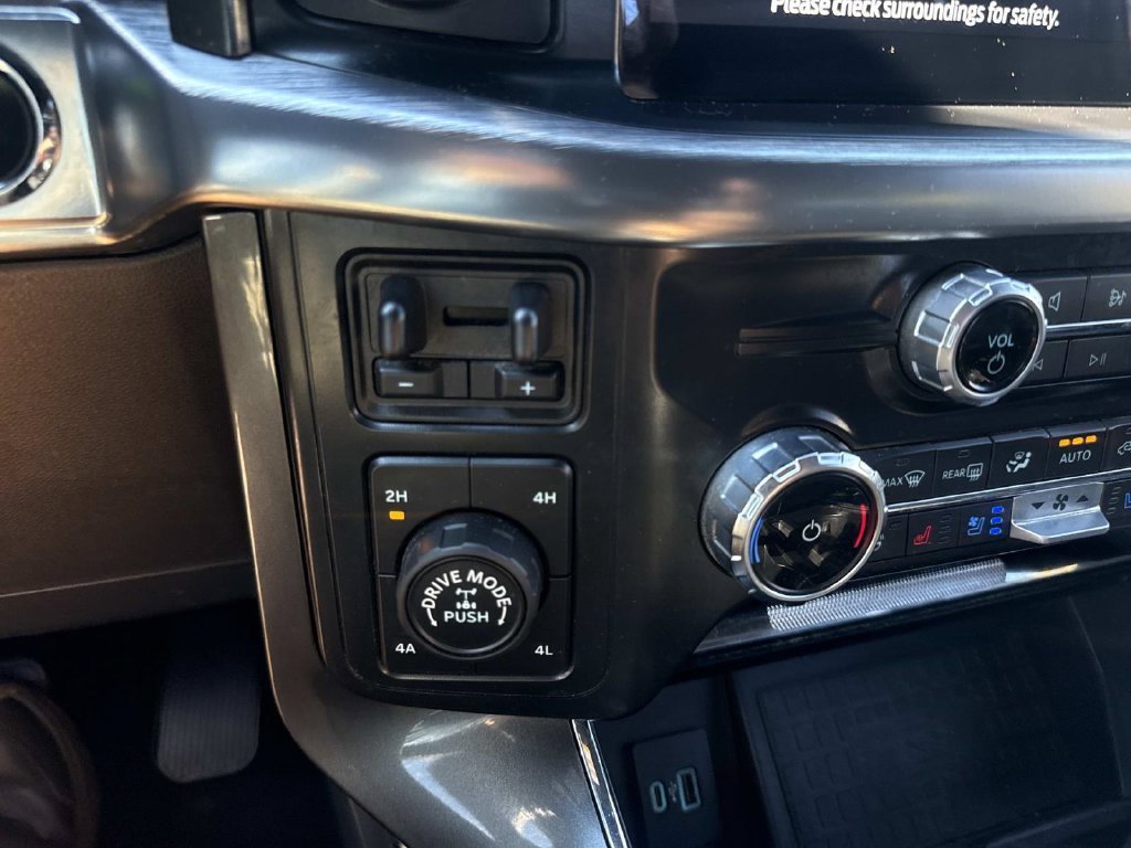 Used 2022 Black Ford Lariat image 25