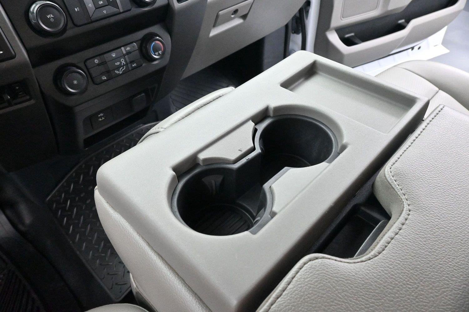 Used 2022 Oxford White Ford XL image 25