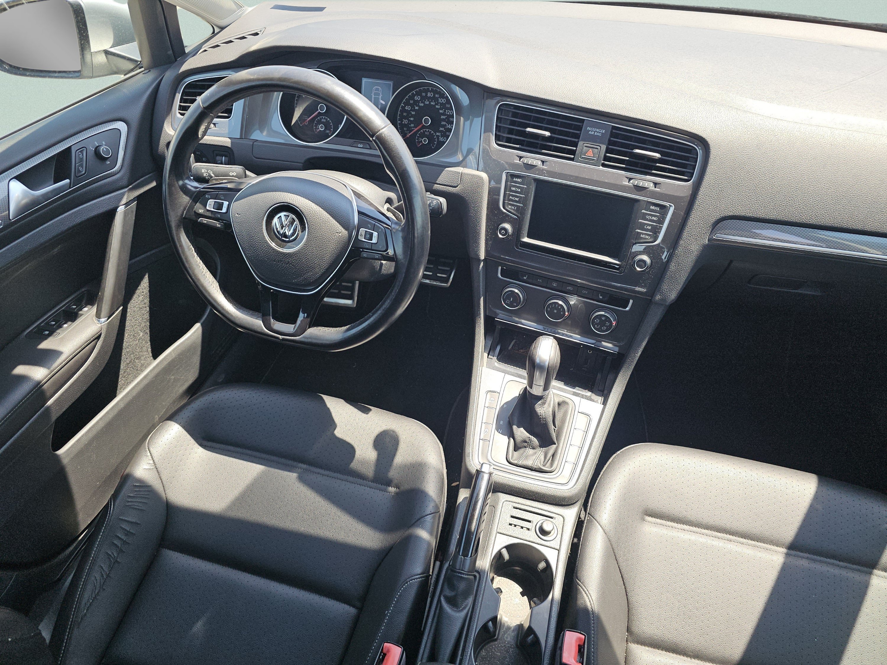 Used 2017 White Volkswagen TSI S image 28