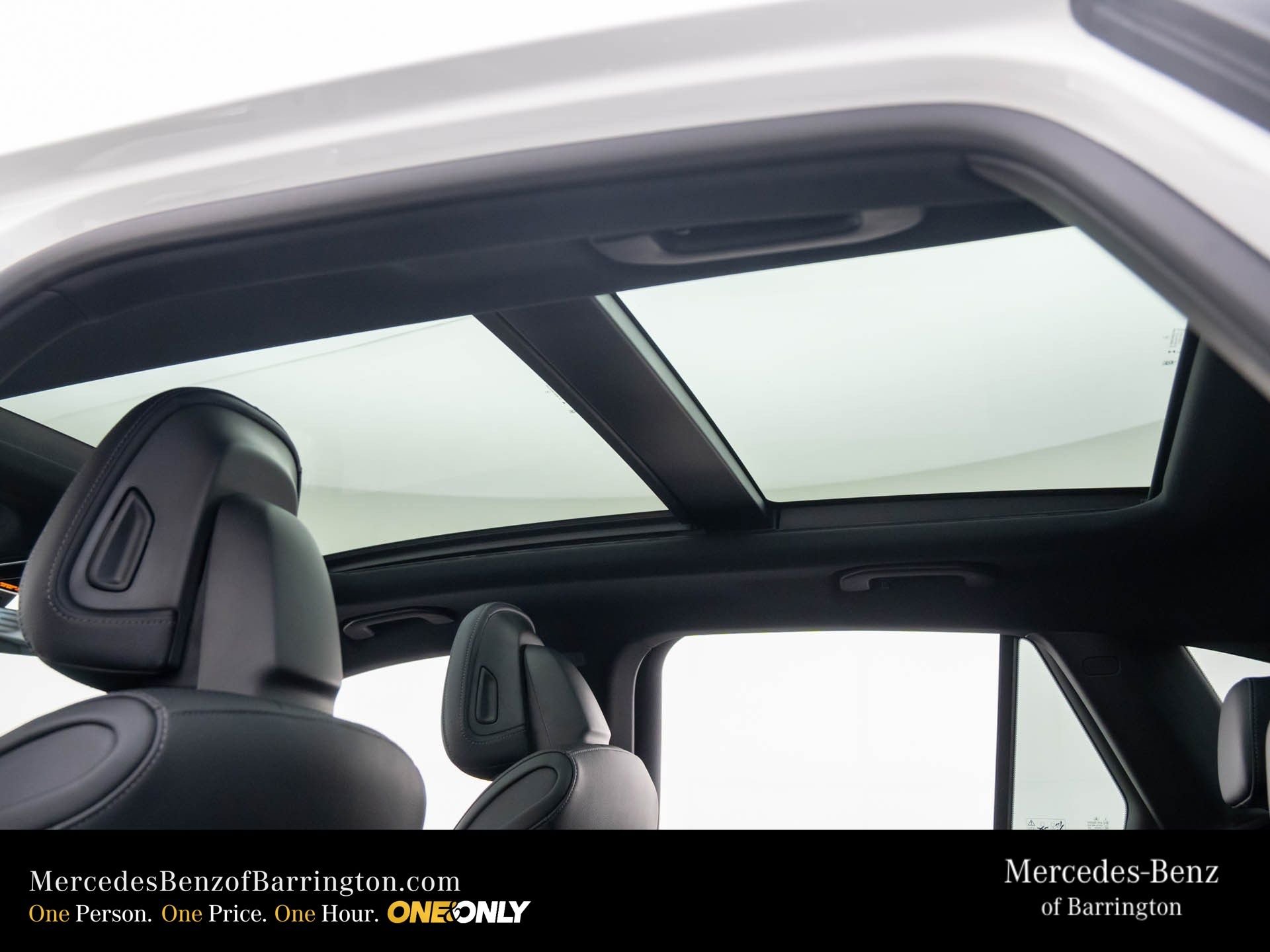 New 2026 Polar White Mercedes-Benz GLC 300 image 20