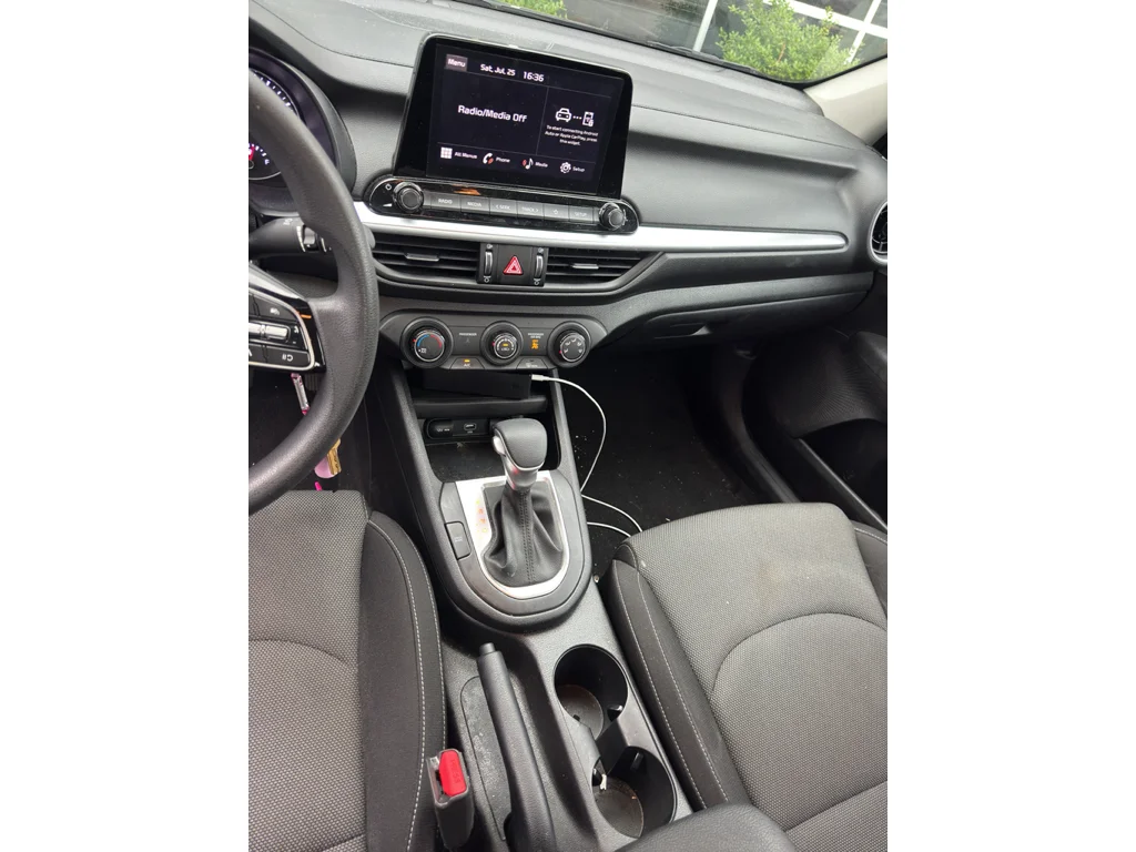 Used 2023 Aurora Black Kia LXS image 3