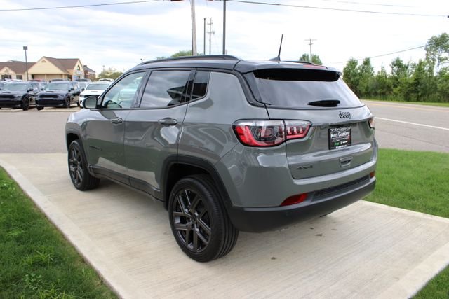 New 2026 Sting-Gray Clearcoat Jeep Limited image 26