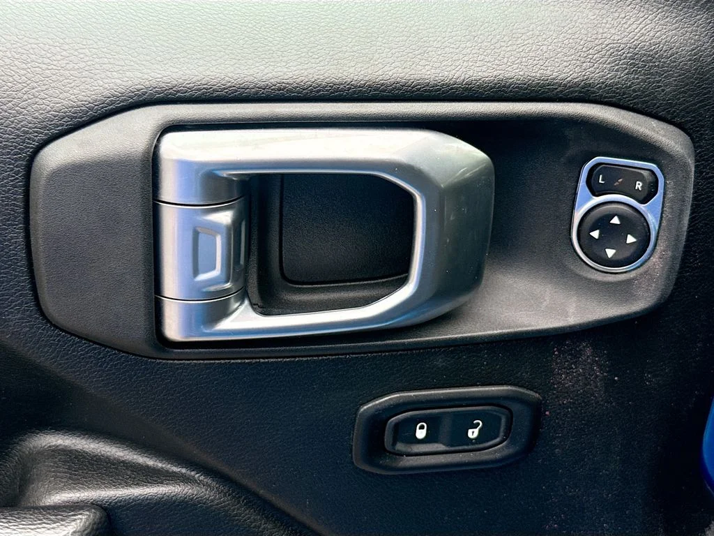 Used 2022 Blue Jeep Unlimited Sport S image 19