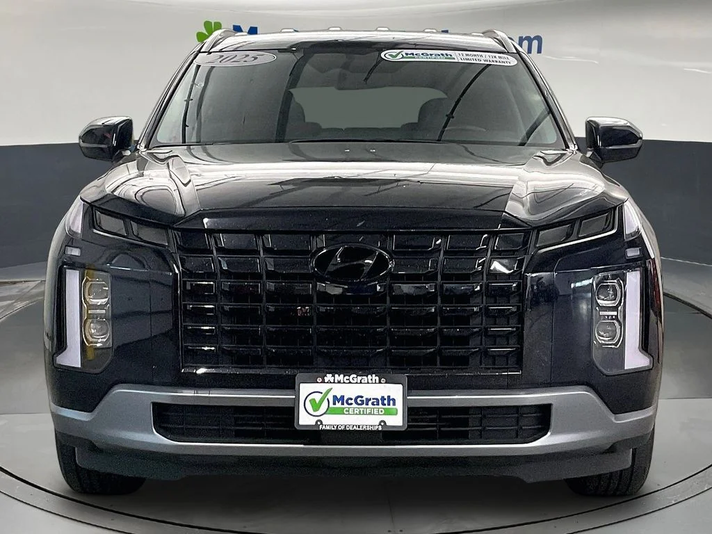 Certified Used 2025 White Hyundai SEL image 5