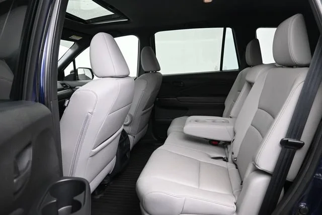 Used 2023 Blue Honda EX-L image 23
