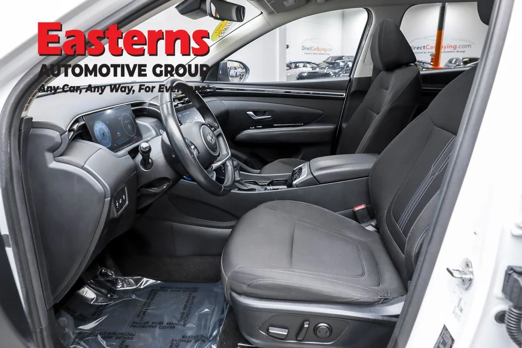 Used 2022 White Hyundai SEL image 14