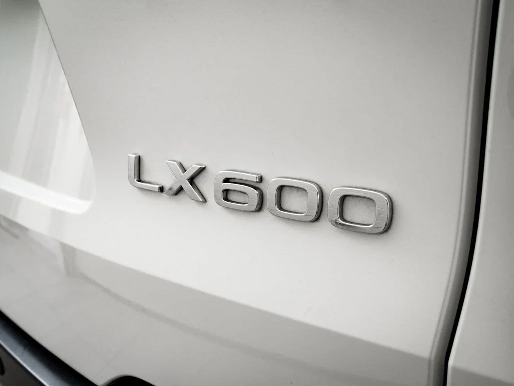 Used 2024 White Pearl Lexus 600 Premium image 16