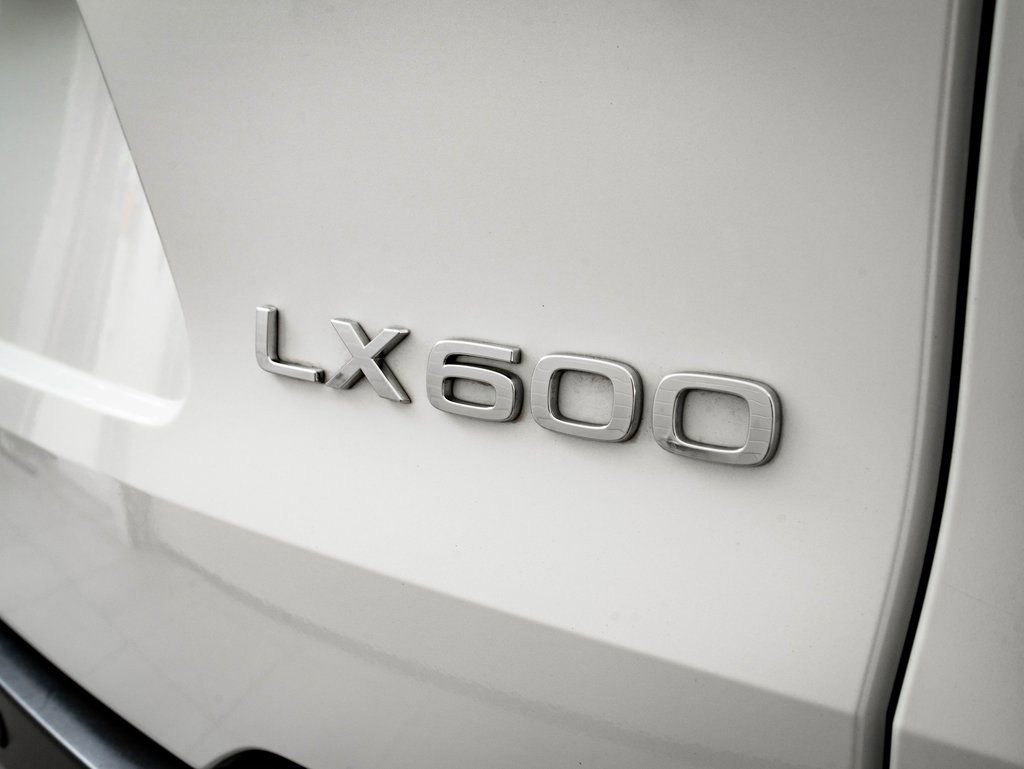 Used 2024 White Pearl Lexus 600 Premium image 16