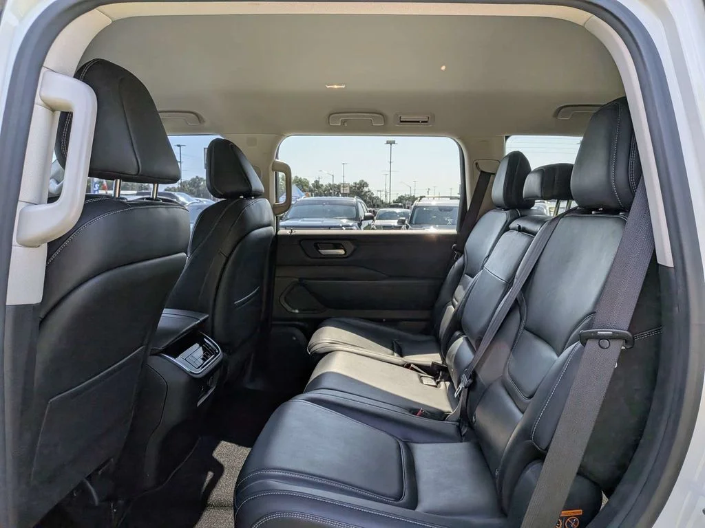Used 2025 White Nissan SV image 13