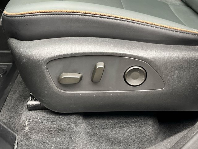 Used 2025 Sterling Metallic GMC AWD AT4 image 10