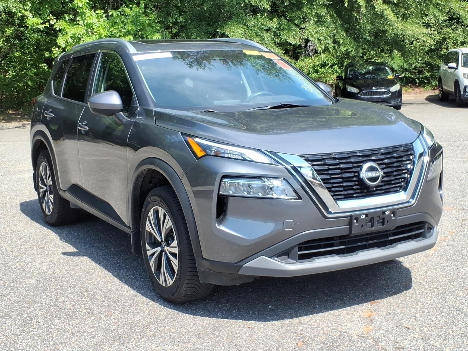 Used 2023 Gun Metallic Nissan SV image 6