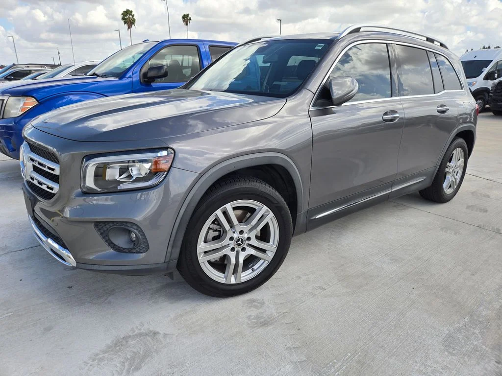 Used 2021  Mercedes-Benz GLB 250 image 5