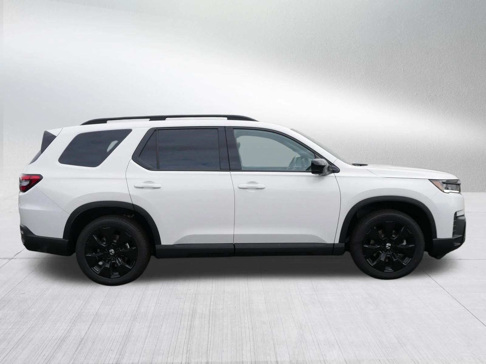 New 2026 Platinum White Pearl Honda Black Edition image 8