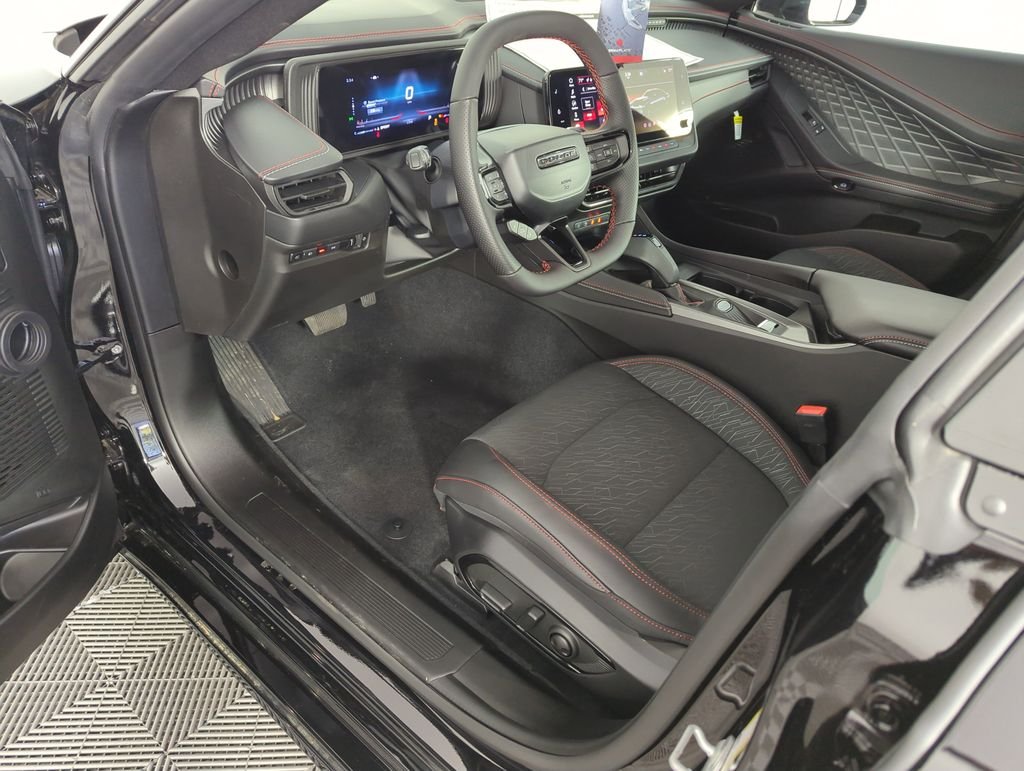 New 2026 Diamond Black Crystal Pearlcoat Dodge R/T image 11