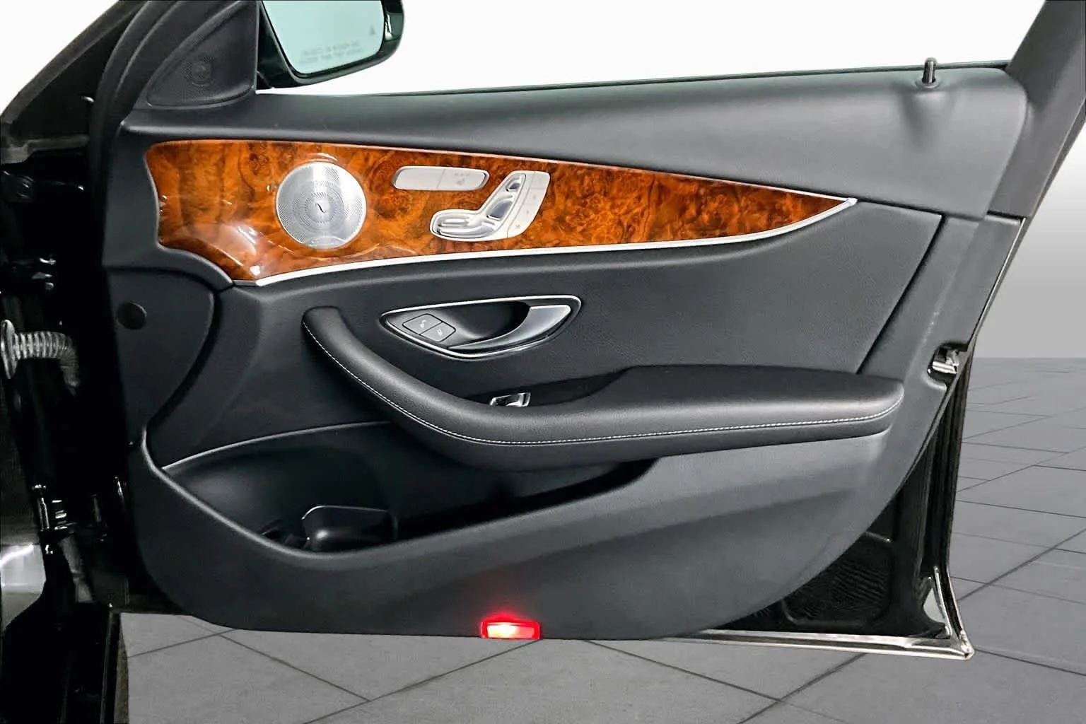 Used 2020 Black Mercedes-Benz E 350 image 23