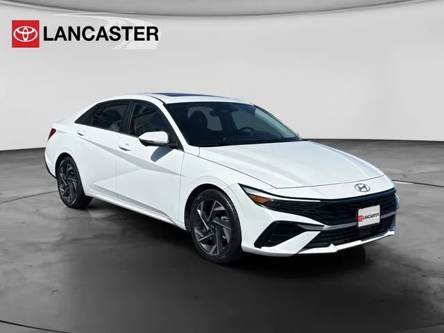 2024 Hyundai Elantra 2.0 Limited IVT's photo