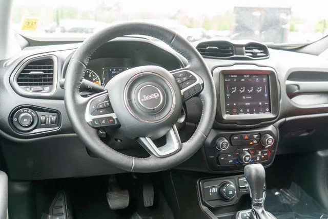 Used 2023 Black Jeep Latitude image 14