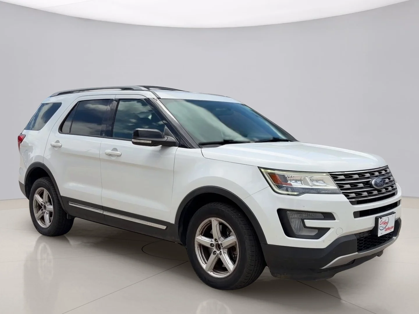 Used 2017 White Ford XLT image 7