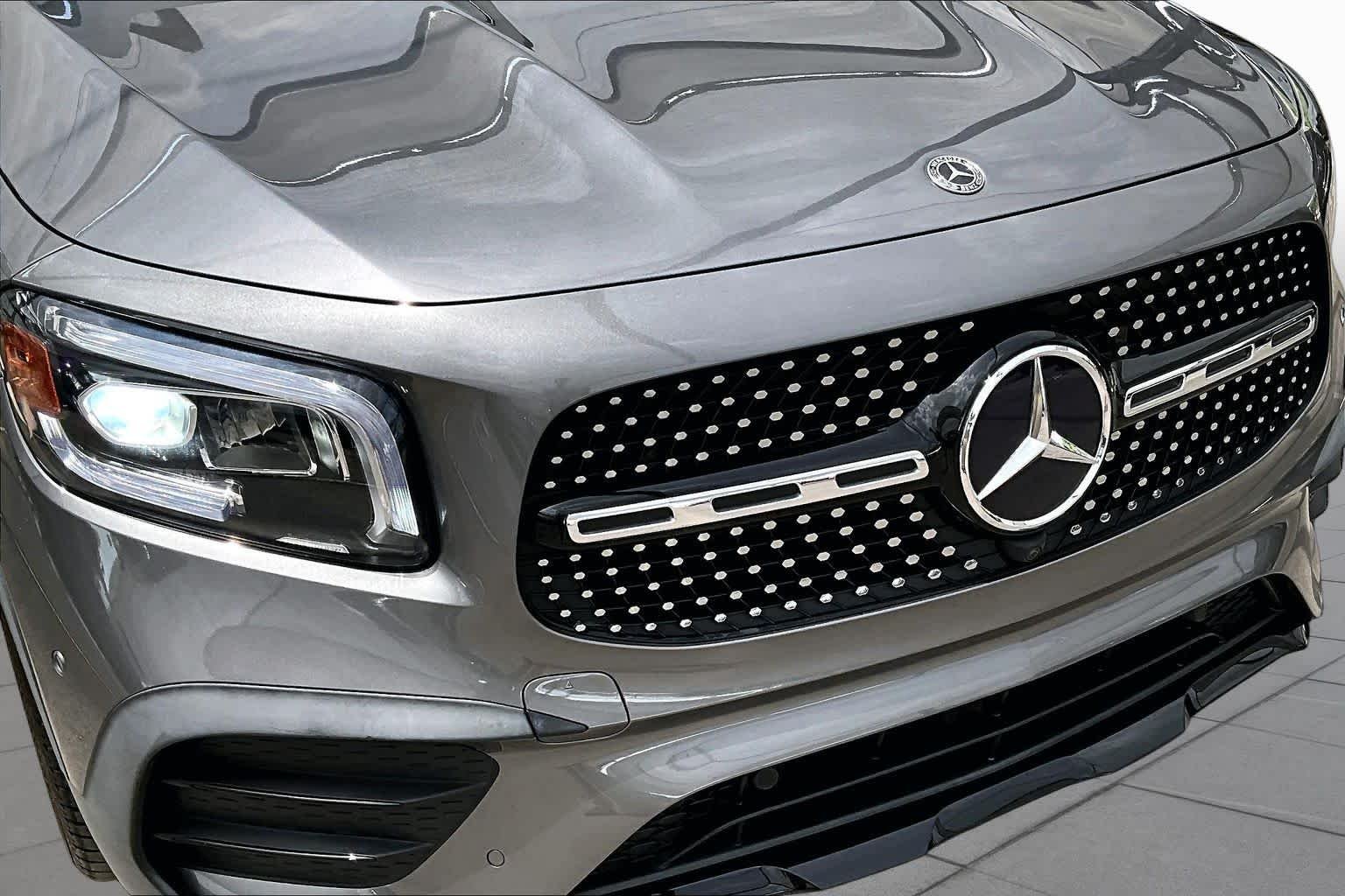 New 2023 Mountain Grey Metallic Mercedes-Benz GLB 250 image 30