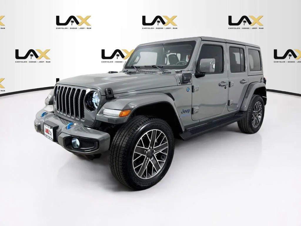 Used 2023 Gray Jeep Sahara 4xe image 3