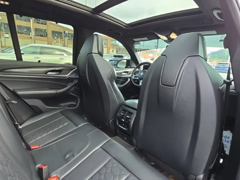 Used 2020 Black BMW M image 18