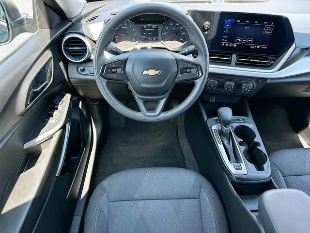 Used 2025 Black Chevrolet LS image 20