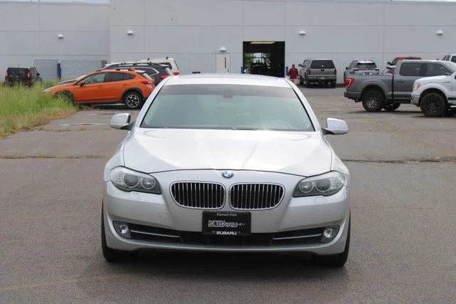 Used 2012 Silver BMW 528i xDrive image 9