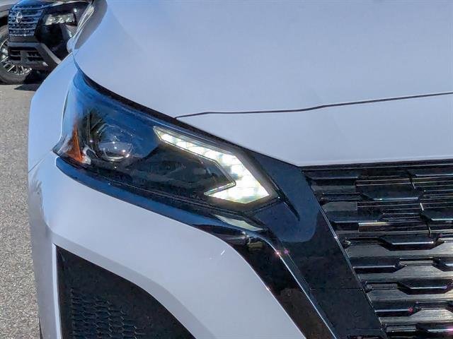 New 2025 Gray Sky Pearl Nissan SR image 11