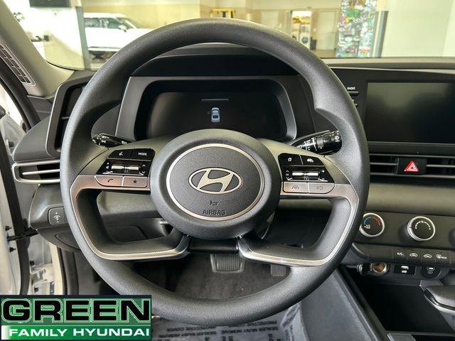 New 2026 White Hyundai SE image 14