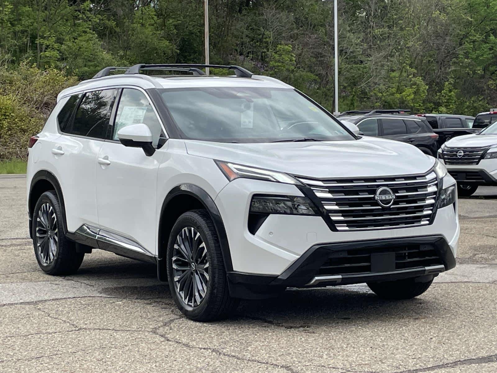 New 2026 Everest White Pearl/Super Black Nissan Platinum image 38