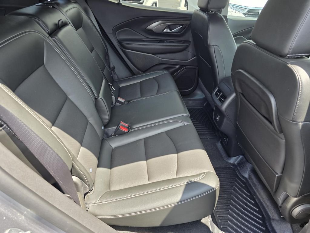 Used 2023 STERLING METALLIC GMC SLT image 19