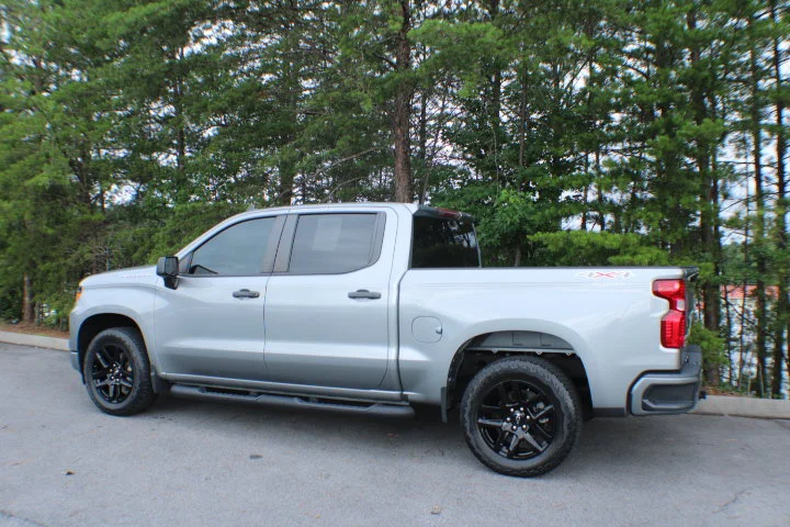 2024 Chevrolet Silverado 1500 Custom - Photo 3