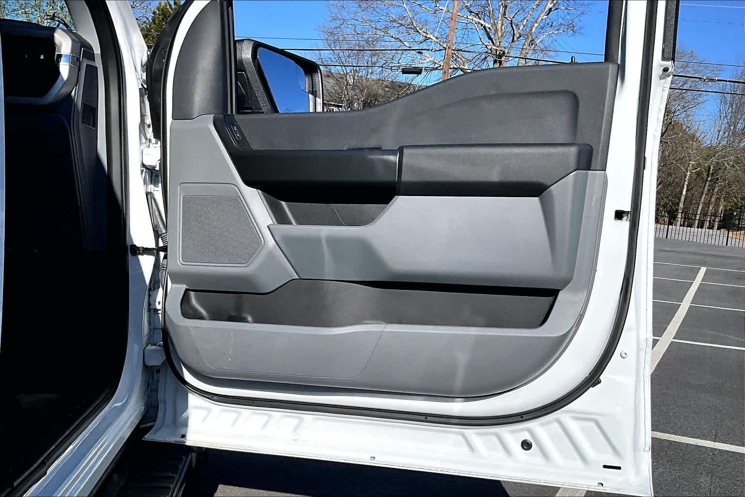 Used 2023 Oxford White Ford XL image 57
