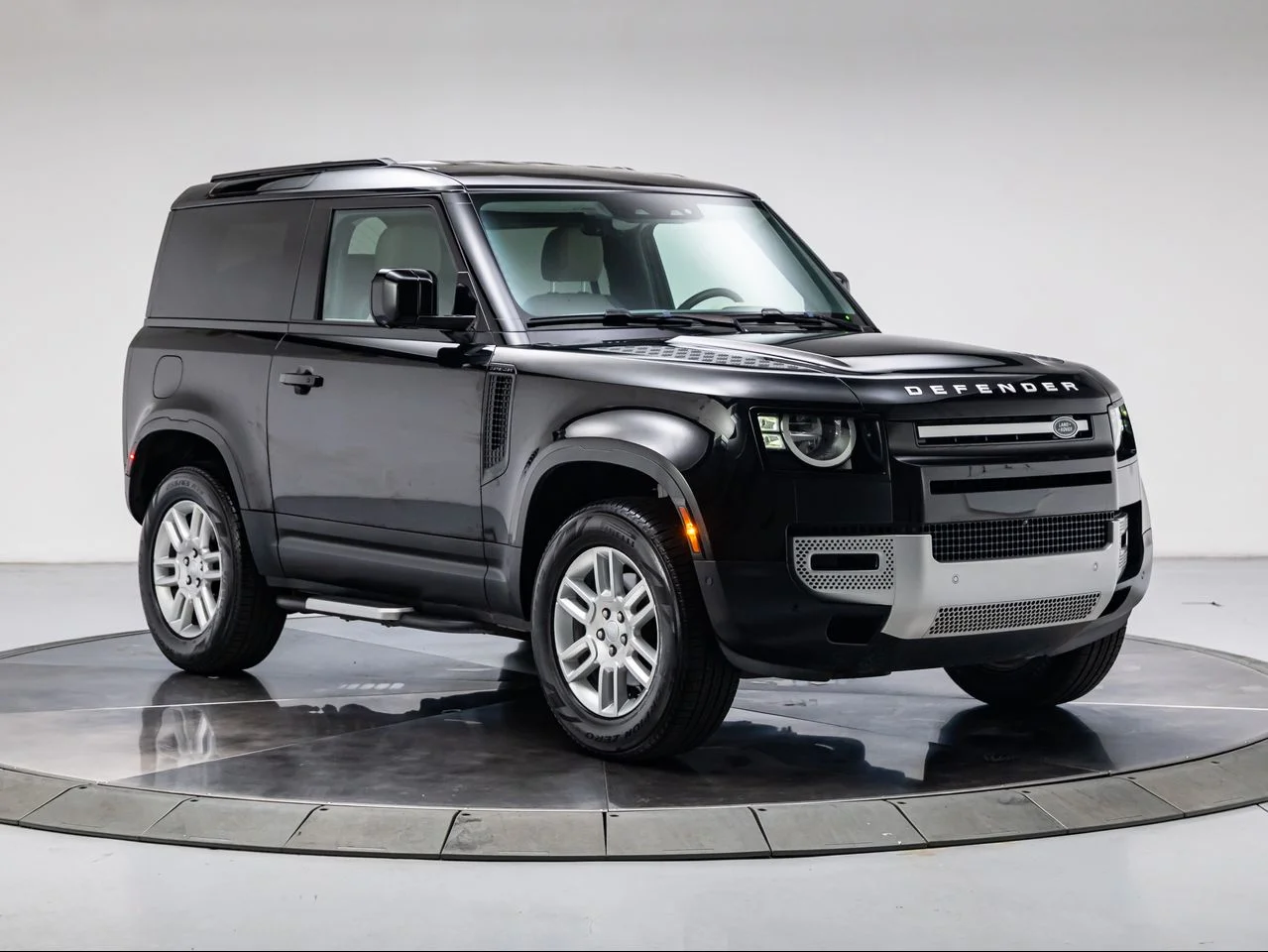 Used 2023 Santorini Black Metallic Land Rover 90 S image 7