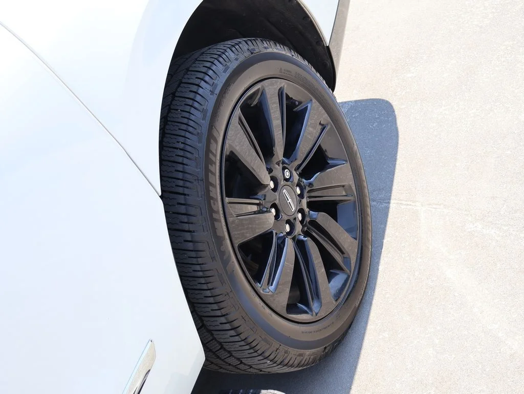 Used 2024 White Metallic Lincoln Black Label image 41