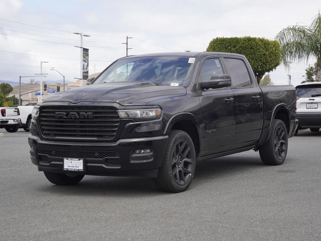 New 2026 Diamond Black Crystal Pearl-Coat Exterior Paint RAM Laramie image 7