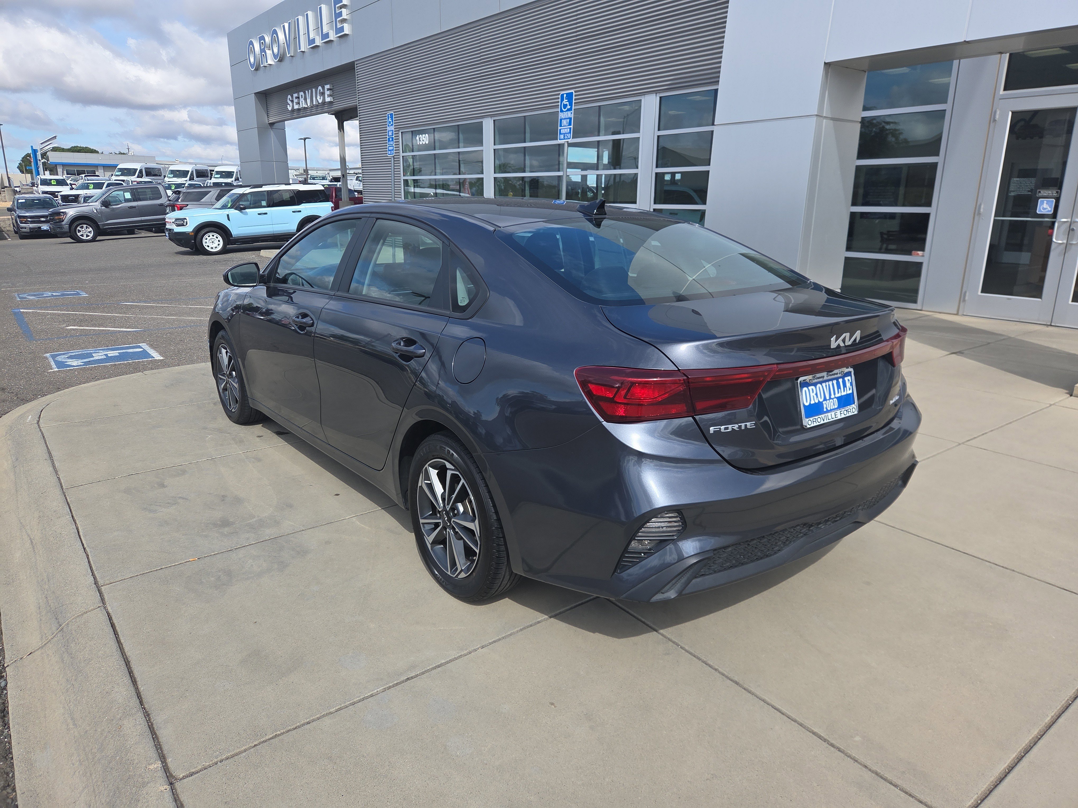 Certified Used 2023 Gravity Gray Kia LXS image 3