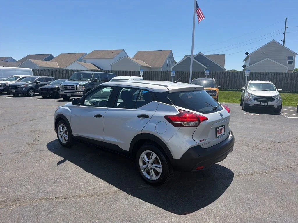 Certified Used 2020 Brilliant Silver Metallic Nissan S image 7