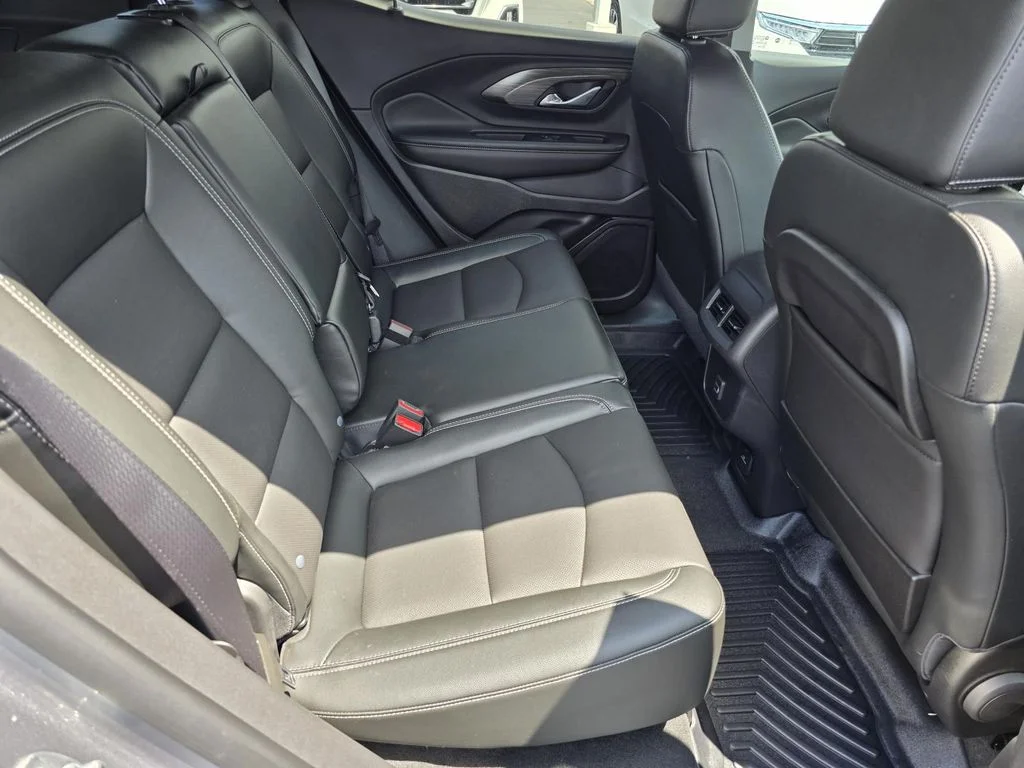 Certified Used 2023 STERLING METALLIC GMC SLT image 19