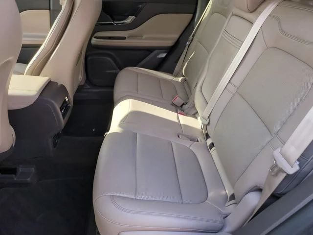 Used 2023 Gray Lincoln Standard image 28