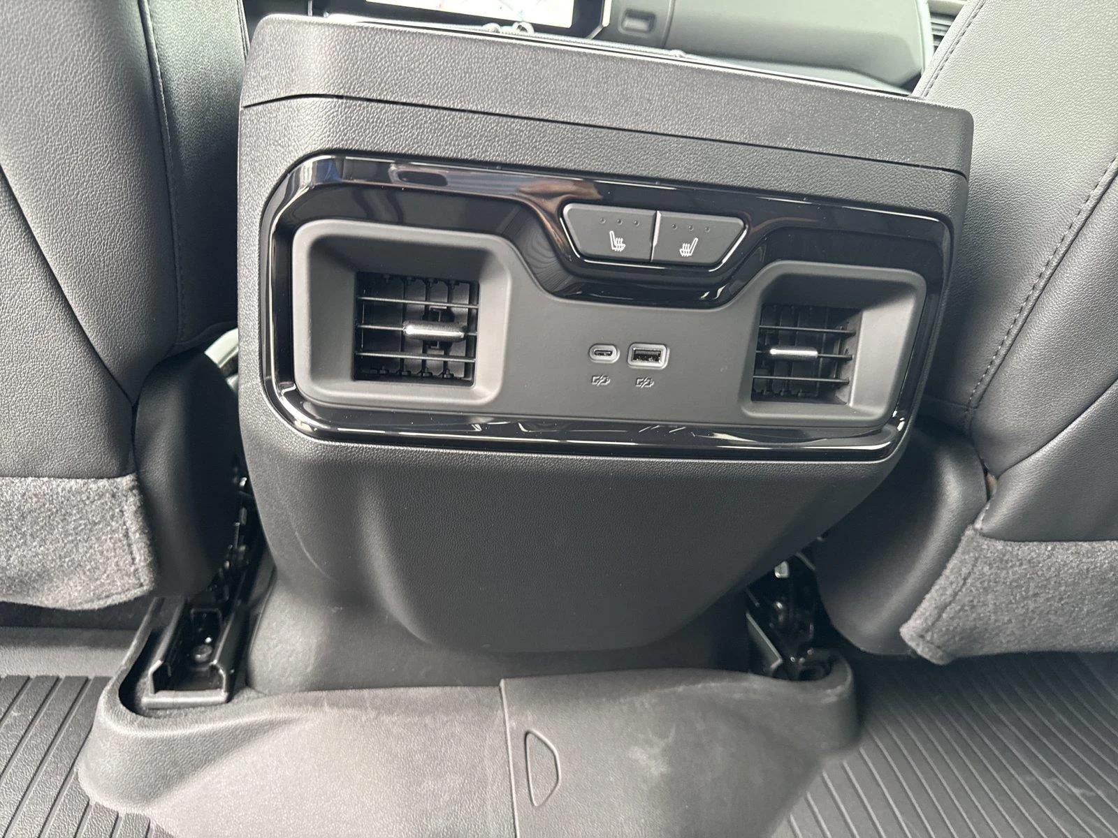 2026 GMC Sierra 1500 AT4 - Photo 32