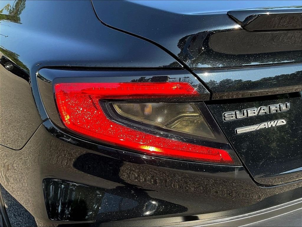 Used 2022 Crystal Black Silica Subaru Limited image 25
