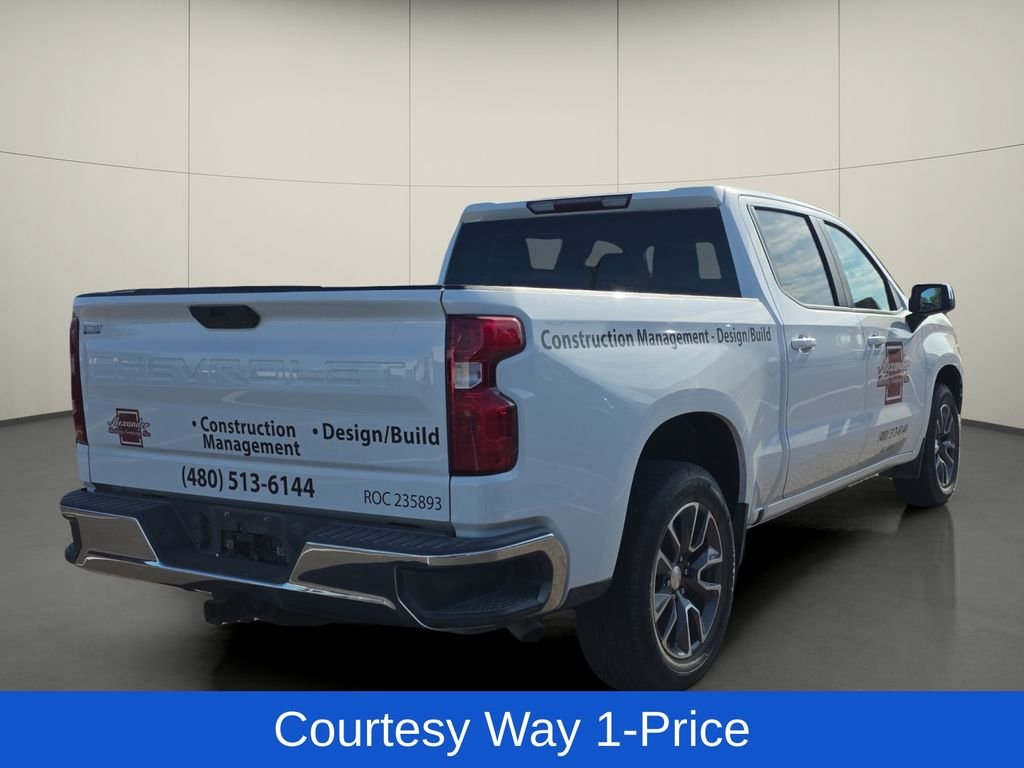 Used 2020 White Chevrolet LT image 9