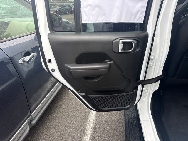 Used 2023 White Jeep Sport S image 22