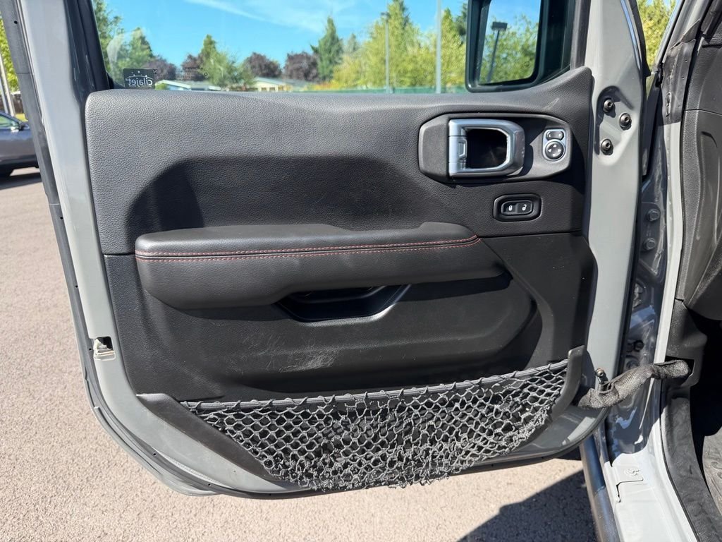 Used 2022 Sting-Gray Clearcoat Jeep Rubicon image 11