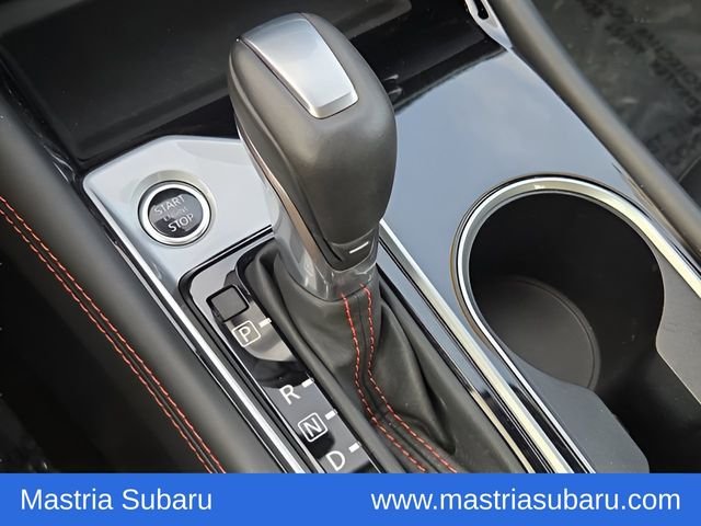 Used 2024 Scarlet Nissan 2.5 SR image 22